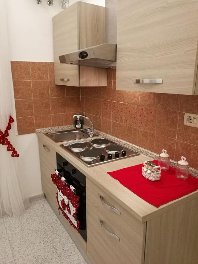 Appartamento Cuore Al Centro Di ตารันโต ภายนอก รูปภาพ